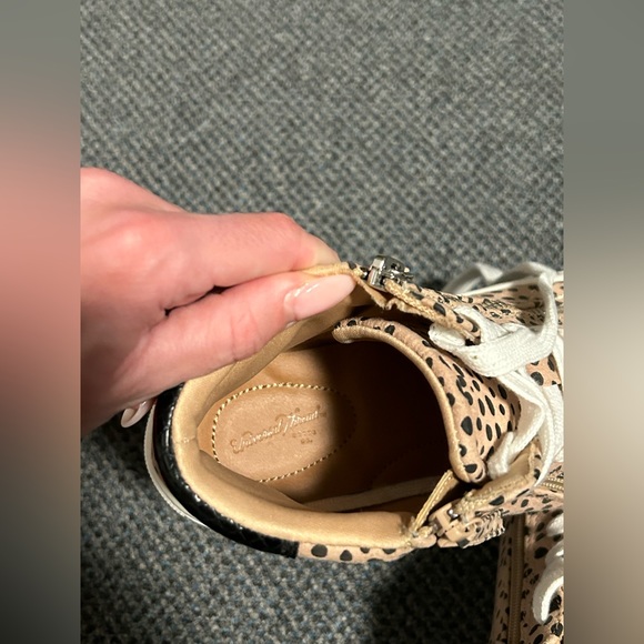 Universal Thread High Top Animal Print Sneakers - Picture 3 of 9